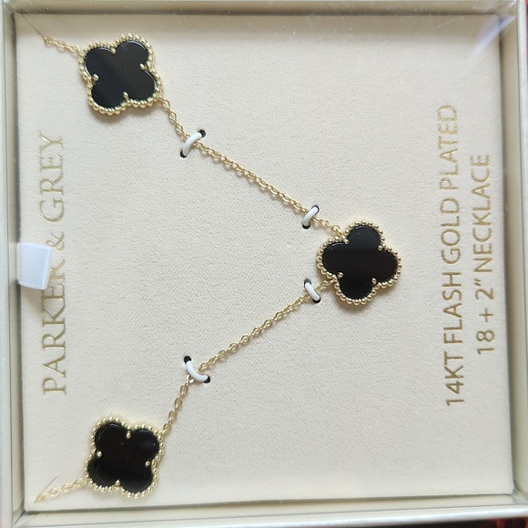 NWT ❗️  Parker & Grey  14 kt flash gold plated necklace 4 clover lucky charms - Picture 4 of 8